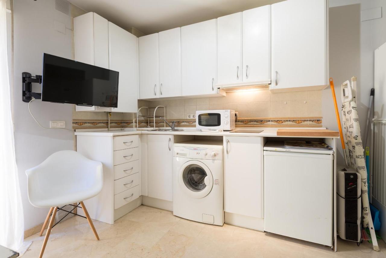 Studio Pedrega Apartment Malaga Exterior photo